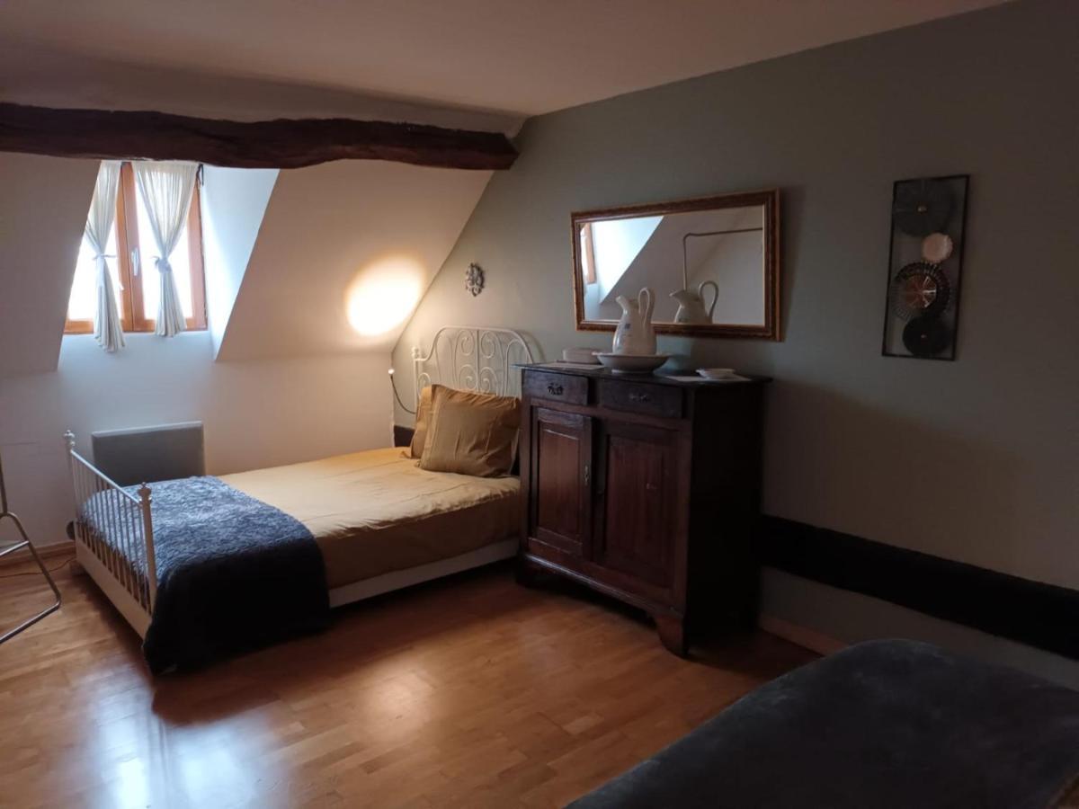 Chambre Dhotes B&B Le Figuier Benayes Bilik gambar